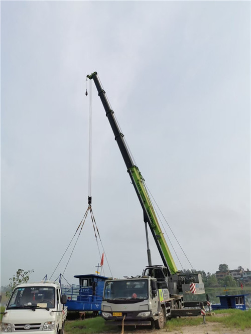寻乌县桥梁建设吊装案例